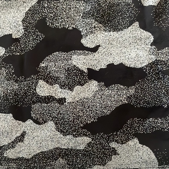 Lululemon CATES TRAINING TEE HERITAGE SPECKLE CAMO JACQUARD BLK SZ 10 - Picture 2 of 4